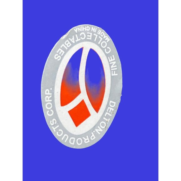 Delton Products, Inc Thanksgiving Pilgrim  Couple Figurines - Picture 11 of 11